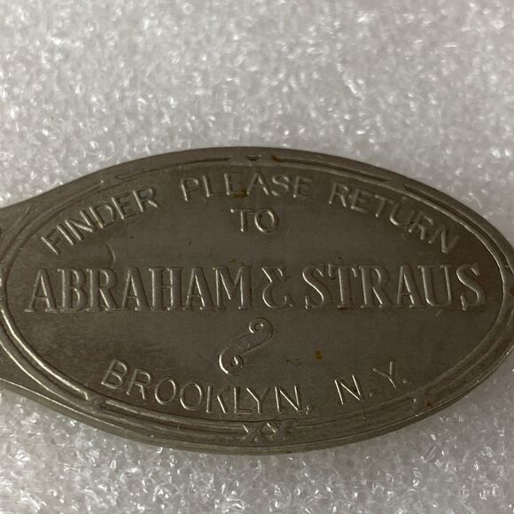Vintage Abraham & Straus Brooklyn N.Y. Key Fob 32593M - Picture 5 of 6